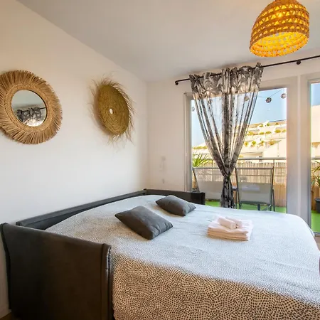 T2 - Terrasse - 3 Min A Pieds Des Plages- Parking Privee - Clim - Wifi - 4 Pax Апартаменты Ла-Гранд-Мот