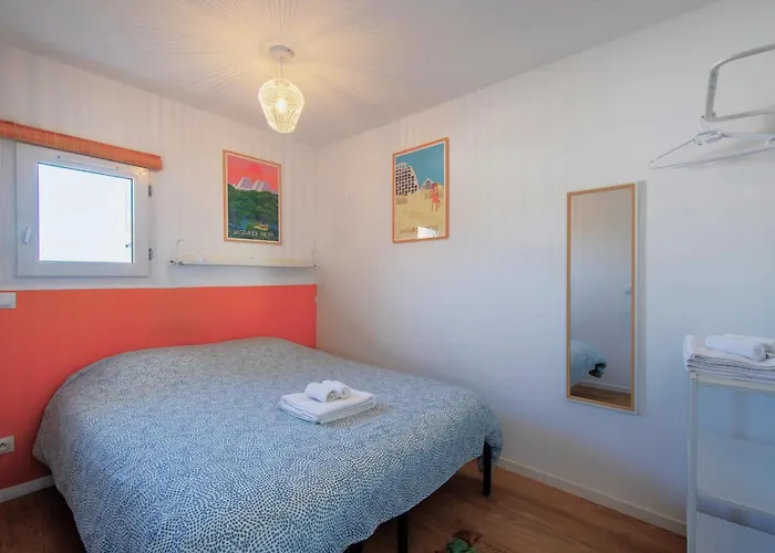 Apartman T2 - Terrasse - 3 Min A Pieds Des Plages- Parking Privee - Clim - Wifi - 4 Pax