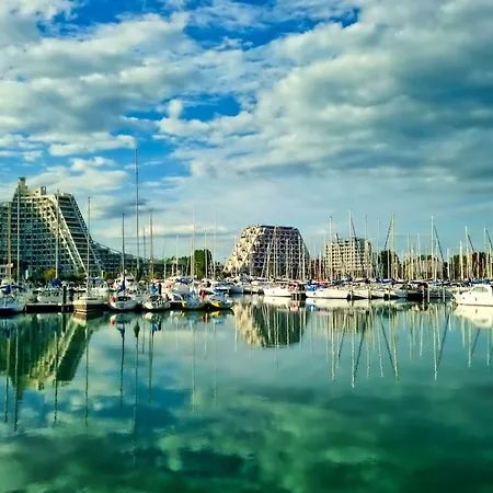 T2 - Terrasse - 3 Min A Pieds Des Plages- Parking Privee - Clim - Wifi - 4 Pax Апартаменты *