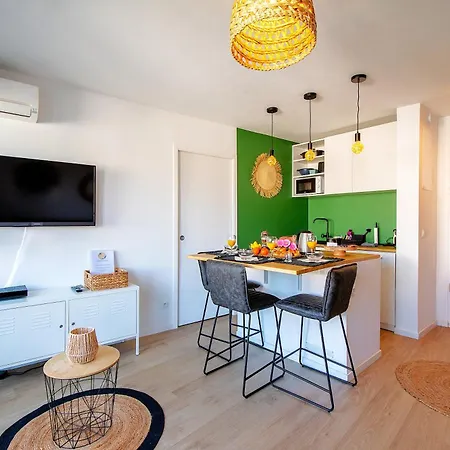 Le Navigateur A 2 Pas Des Plages - Parking - Wifi - Ideal Pour Vos Escapades * La Grande Motte