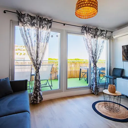 Апартаменты T2 - Terrasse - 3 Min A Pieds Des Plages- Parking Privee - Clim - Wifi - 4 Pax Ла-Гранд-Мот