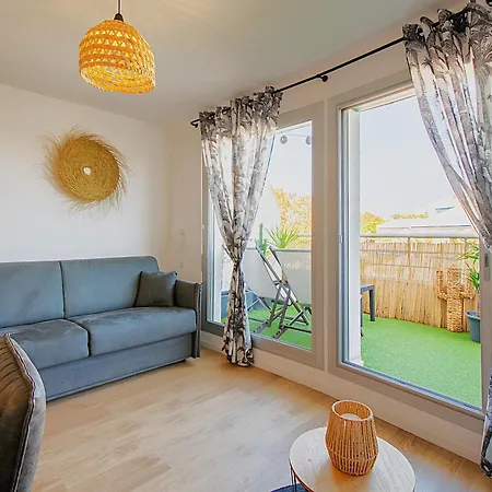 T2 - Terrasse - 3 Min A Pieds Des Plages- Parking Privee - Clim - Wifi - 4 Pax *